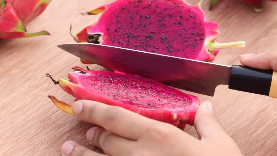dragonfruit - how to cut dragon fruit how to eat dragon fruit what does dragon fruit taste like paring knife 2