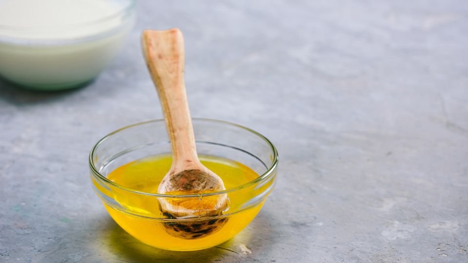 Honey with Milk Cures Stomach Sensitivities